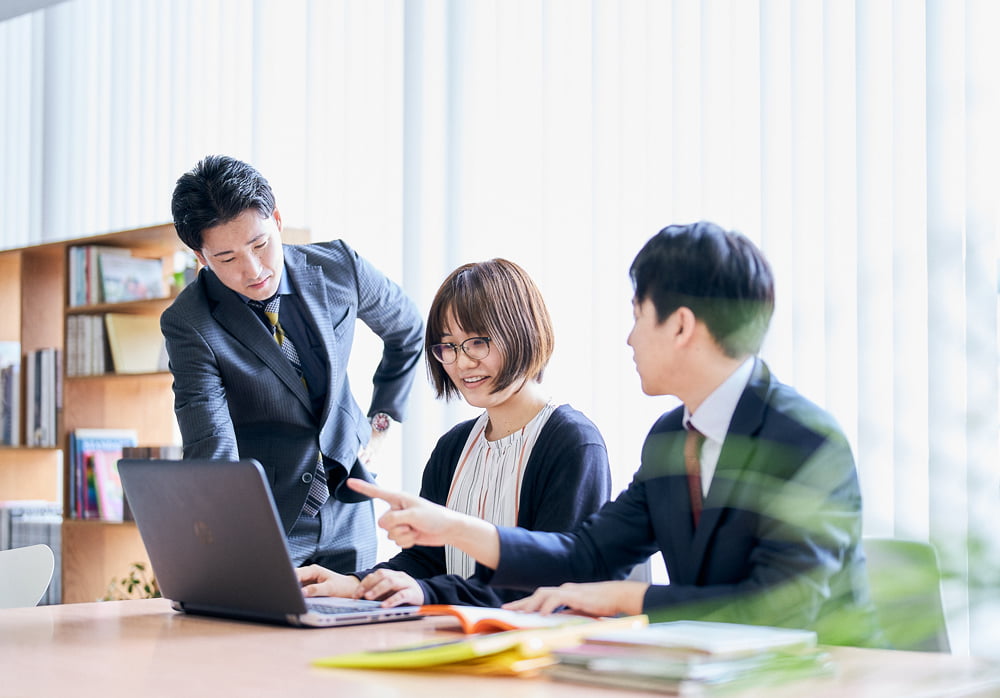 採用情報